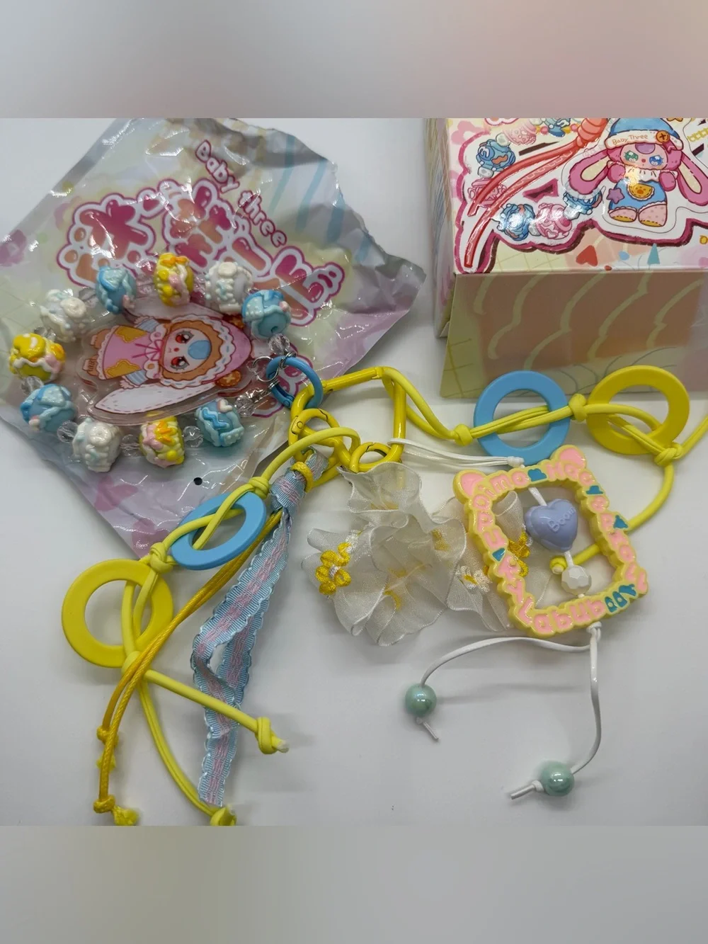 Baby Three Love Chain Keychain Confirmed Open Box Yellow & Blue Acrylic